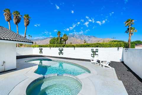 2104 E Rogers Road, Palm Springs, CA 92262
