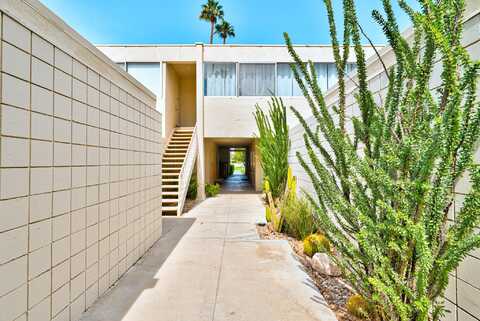 449 Desert Lakes Drive, Palm Springs, CA 92264
