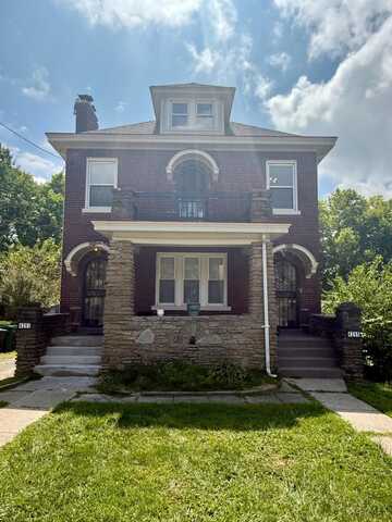 4263 Eighth Street, Cincinnati, OH 45205