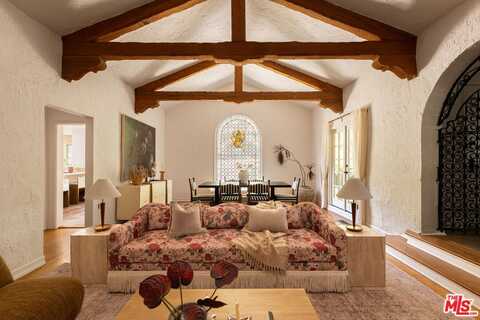 3138 Oakshire Dr, Los Angeles, CA 90068