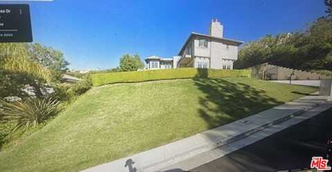 16751 Monte Hermoso Dr, Pacific Palisades, CA 90272