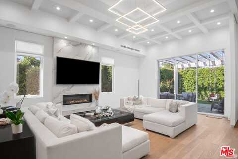 4664 Lemona Ave, Sherman Oaks, CA 91403