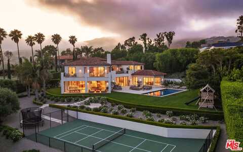 6420 Delaplane Rd, Malibu, CA 90265