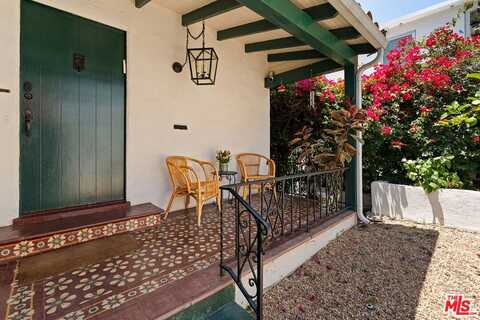 7918 Hillside Ave, Los Angeles, CA 90046
