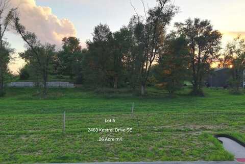 2403 Kestrel Drive SE, Cedar Rapids, IA 52403