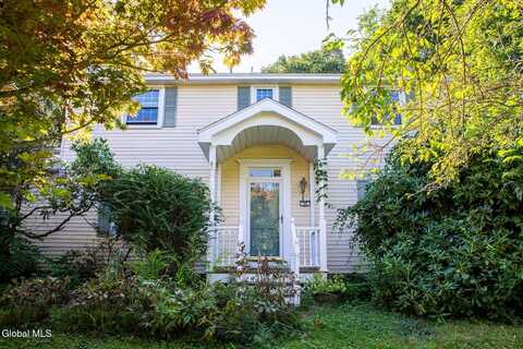 30 Beechwood Drive, Ballston, NY 12027