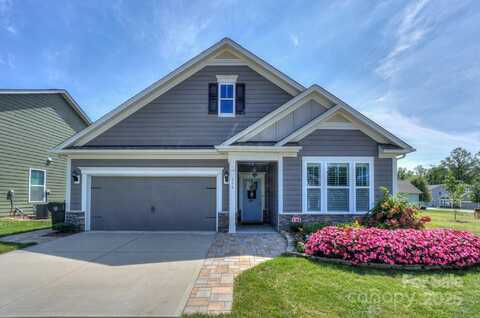 194 Hanks Bluff Drive, Mooresville, NC 28117