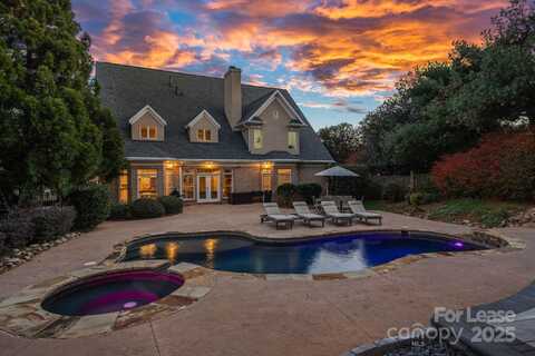 18823 Peninsula Cove Lane, Cornelius, NC 28031