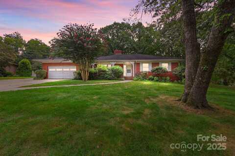 921 Confederate Avenue, Salisbury, NC 28144