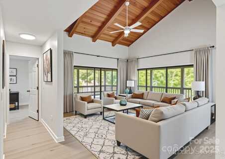 8A Cove Overlook Drive, Hendersonville, NC 28739