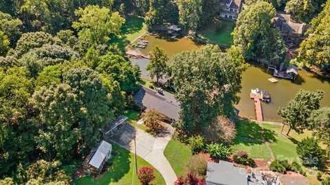 13833 Woody Point Road, Charlotte, NC 28278