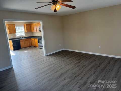511 S Central Avenue, Landis, NC 28088