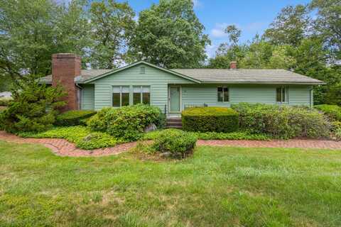 34 Birchwood Road, North Branford, CT 06472