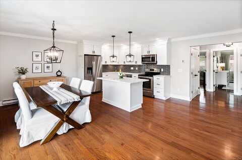 180 Colonial Road, Stamford, CT 06906