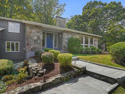 16 Ichabod Lane, Bethel, CT 06801