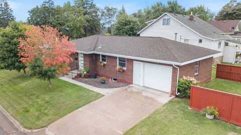401 12th Ave, Two Harbors, MN 55616