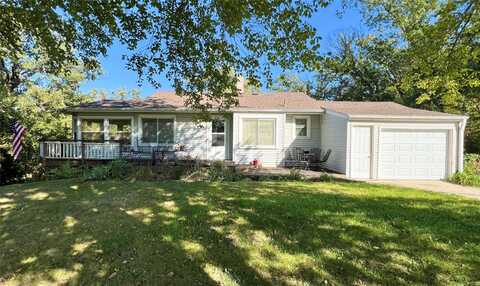 2064 Highway F48 W, Newton, IA 50208