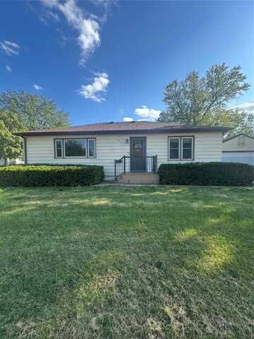 130 E Shaw Street, Osceola, IA 50213