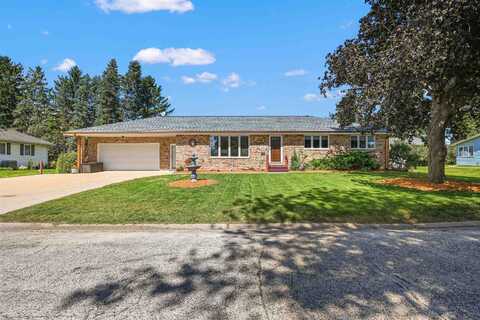 816 Vine, Maquoketa, IA 52060