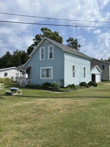 590 W Spring ST, Saint Ignace, MI 49781
