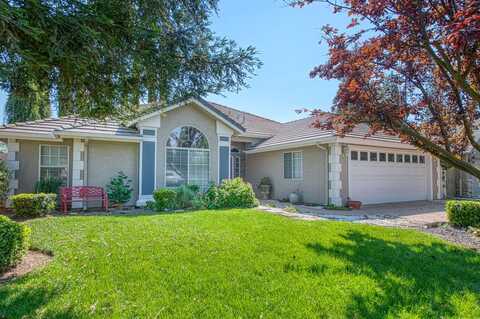 1021 Niles Avenue E, Fresno, CA 93720