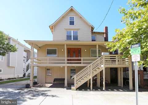 208 E MAPLE AVENUE, WILDWOOD, NJ 08260