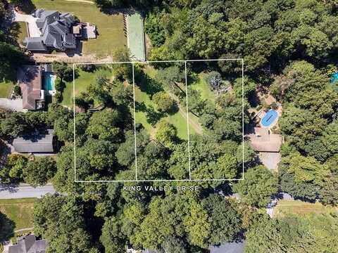 4398 King Valley 3-5 Drive SE, Smyrna, GA 30082