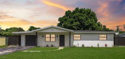 4011 Coconut Circle N, Naples, FL 34104