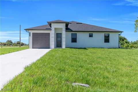 1110-1112 Eisenhower Boulevard, Lehigh Acres, FL 33974