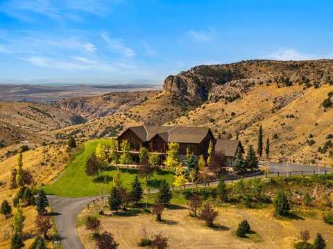 531 Mossy Rock Lane, Manhattan, MT 59741