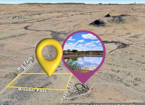 15 Breeder Pass Road, Salt Flat, TX 79847