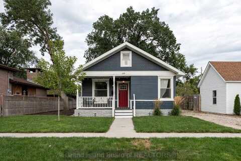 618 W 9th St, Grand Island, NE 68801