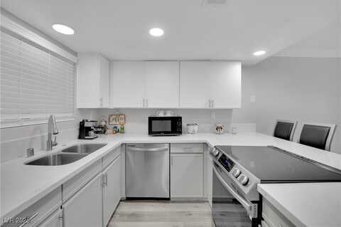 2080 Karen Avenue, Las Vegas, NV 89169