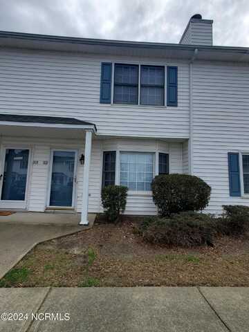 3805 Sterling Pointe Drive, Winterville, NC 28590