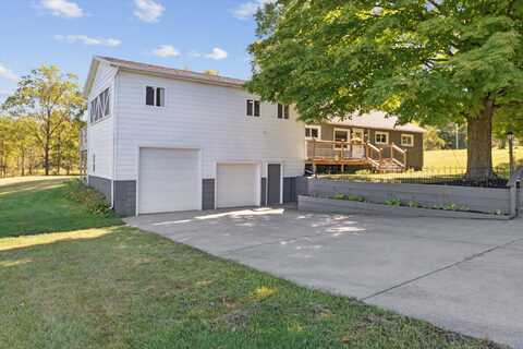 8590 Greenfield Highway, Bellevue, MI 49021