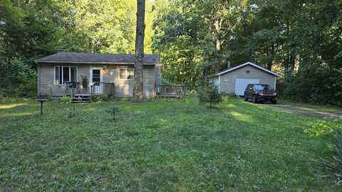 868 S Woodside Drive, White Cloud, MI 49349