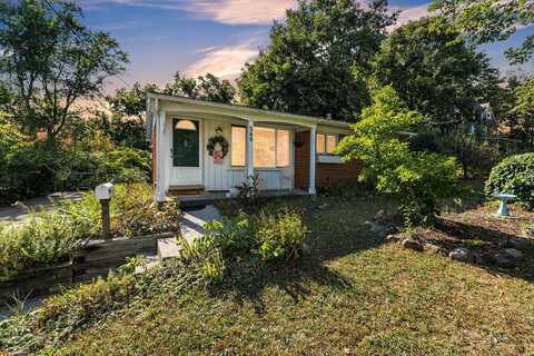560 S Ann Arbor Street, Saline, MI 48176