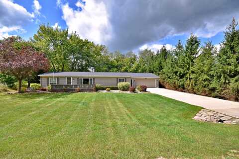 6138 Cedar Drive Drive, Cadillac, MI 49601