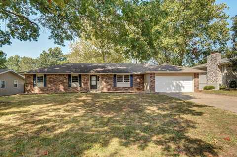 2833 S Claremont Avenue, Springfield, MO 65804