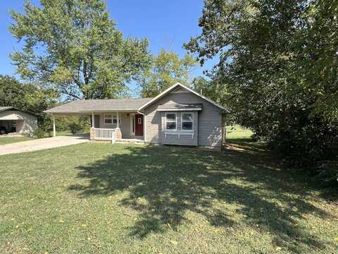 103 W 9th Street, Willow Springs, MO 65793