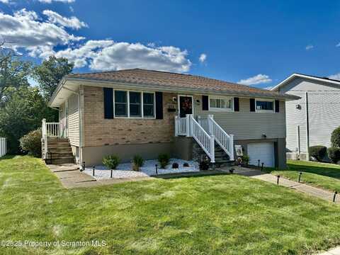 914 Hollenback Street, Moosic, PA 18507