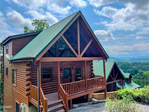 2251 Upper Middle Creek Road unit: 18, Sevierville, TN 37876