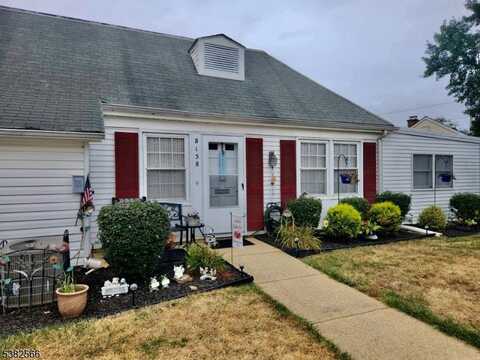 158b Pelham Ln, Monroe, NJ 08831
