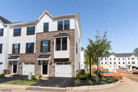 10 Saw Mill Cir, Hackettstown, NJ 07059