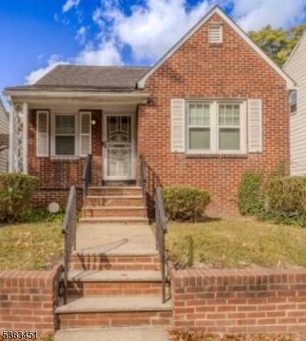 499 S Clinton St, East Orange, NJ 07018