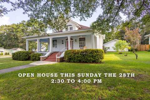415 Rebecca Ave., Hattiesburg, MS 39401