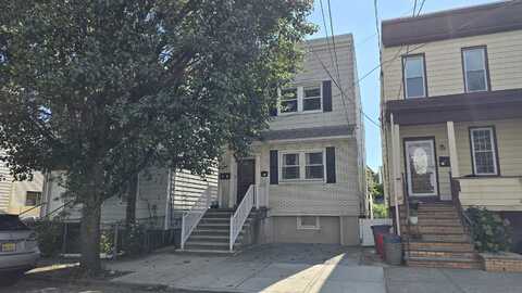 120 WEST 13TH ST, Bayonne, NJ 07002