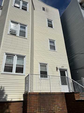 407 JOHN F KENNEDY BLVD, Bayonne, NJ 07002