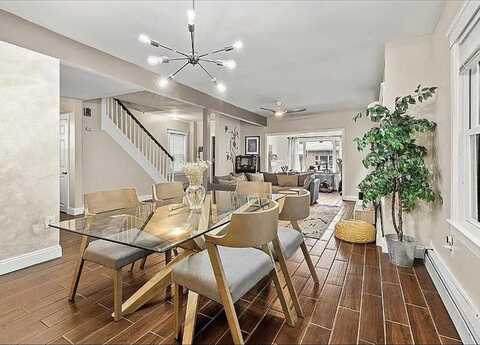 31 72ND ST, North Bergen, NJ 07047
