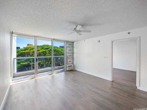 1133 Waimanu Street, Honolulu, HI 96814